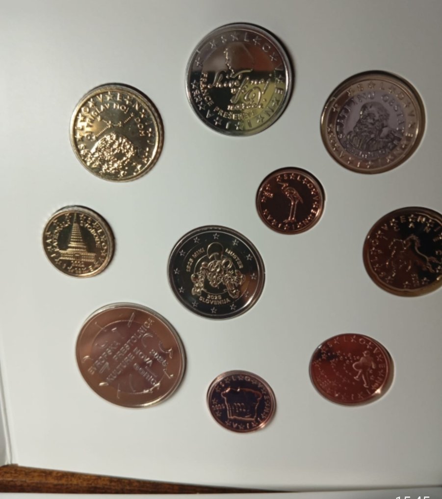 斯洛文尼亚. Proof Set 2025 (incl. 2 euro "Miki Muster")  (没有保留价) #4.3
