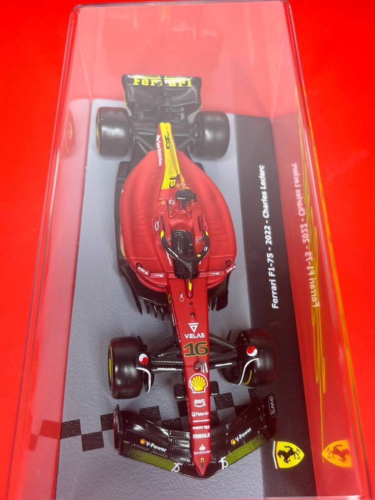 Ferrari - Monza GP - Charles Leclerc - 2022 - Maßstabsmodellauto 1/43  #3.2