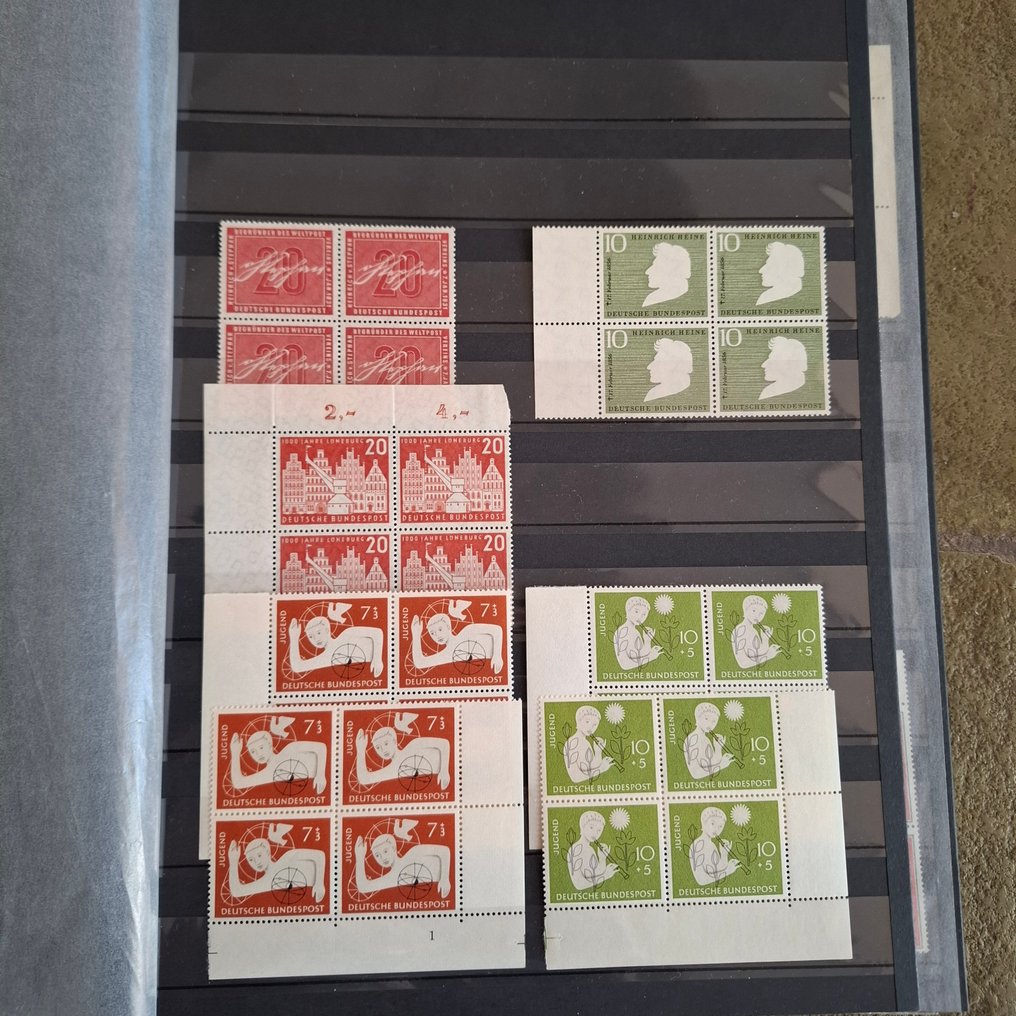 德国，联邦共和国 1956/2000 - 未使用的四连块集，装在两个厚的插页册中。 #3.2