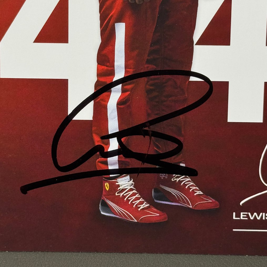 Ferrari - Lewis Hamilton - 2025 - Card fan  #1.0