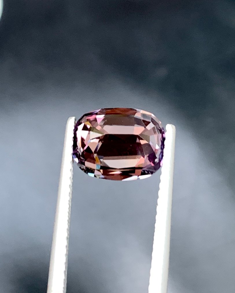 1 pcs Πορτοκαλί Ζαφείρι - 4.03 ct - Gem research Swiss Lab (GRS) - Padparadscha 4,03 καράτια #4.3