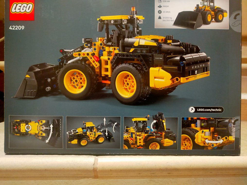 Lego Set - 42209 - Technik - Volvo L120 Electric Wheel Loader #3.2