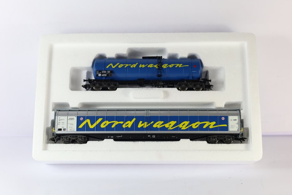 Märklin H0 - 47882 - Σετ τρένου μοντελισμού μεταφοράς εμπορευμάτων (1) - Σετ 2 τεμαχίων 'Danzas'. - SJ #2.1