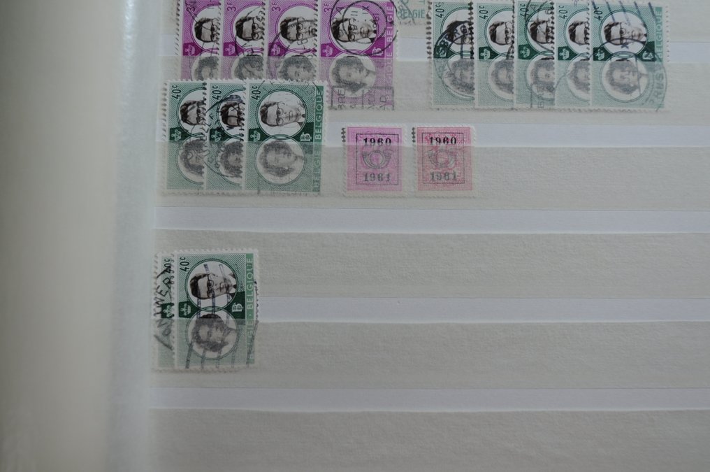 Βέλγιο  - Συλλογή σε ένα άλμπουμ DAVO και διάφορα συλλεκτικά βιβλία. #3.2