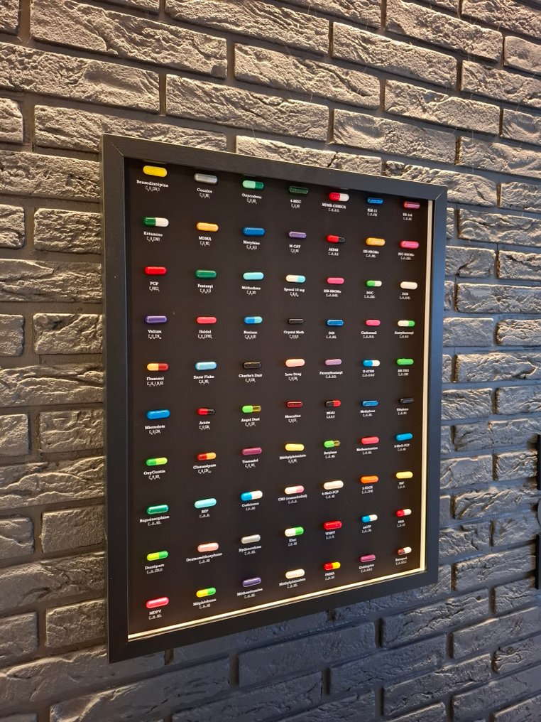 ELEMENTAL - Pills Menu - 42 x 52 cm #3.2