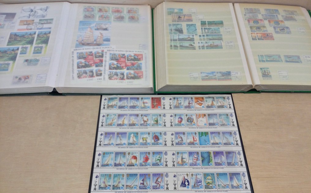 世界  - 收藏主题：船只、船只、船舶，在两个大尺寸的存书中，系列、块、块。 #1.0