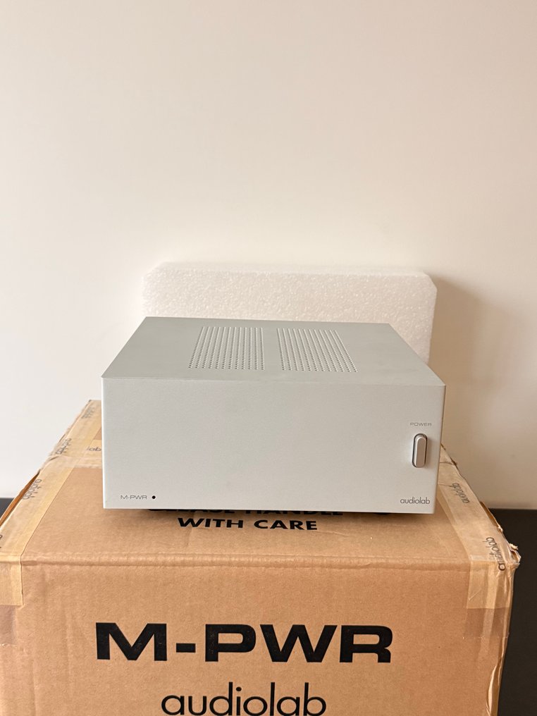 Audiolab - M-PWR Solid state effektförstärkare #3.2