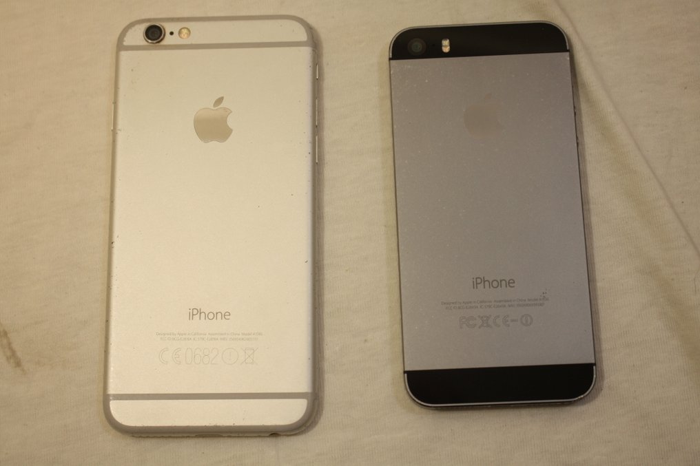 Nice Apple find: Lot of 2 iPhones - iPhone 6 & iPhone 5s - Both in original box - iPad #4.3