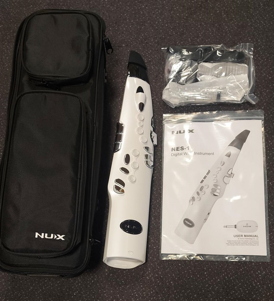 Nux Nes-1 digital windinstrument - copies different instruments, with bluetooth and speaker -  - Altsaksofon #1.0