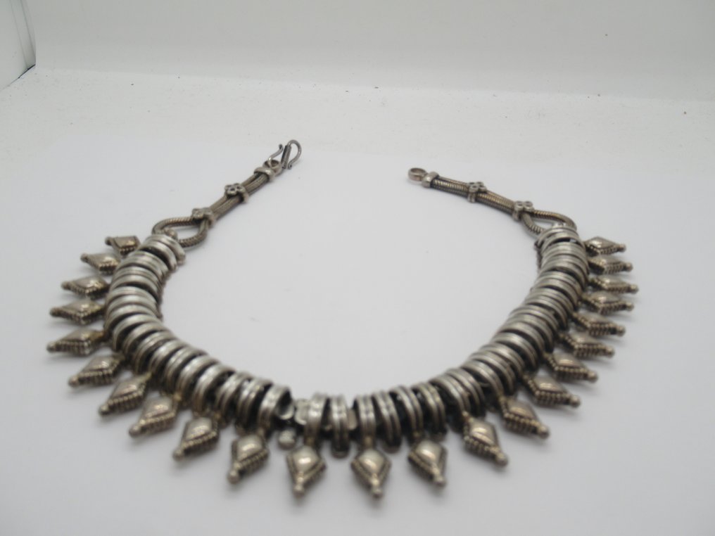 Ασημί - Ινδία - Δεν ξέρω #4.3