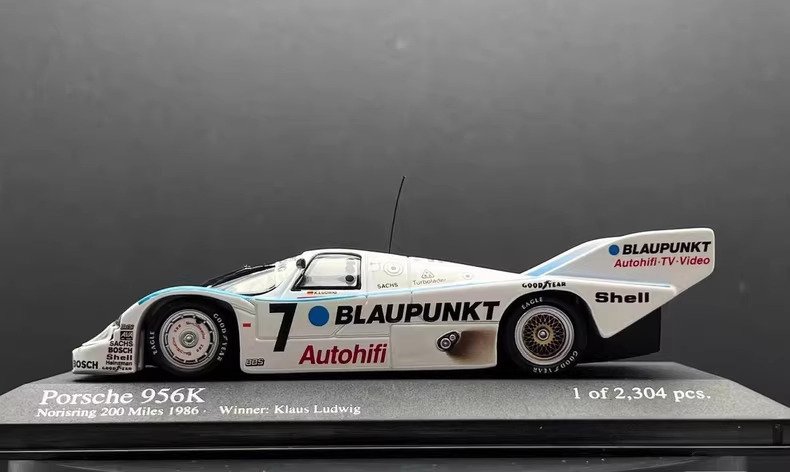 Minichamps 1:43 - Modelauto - Porsche 956K #1.0