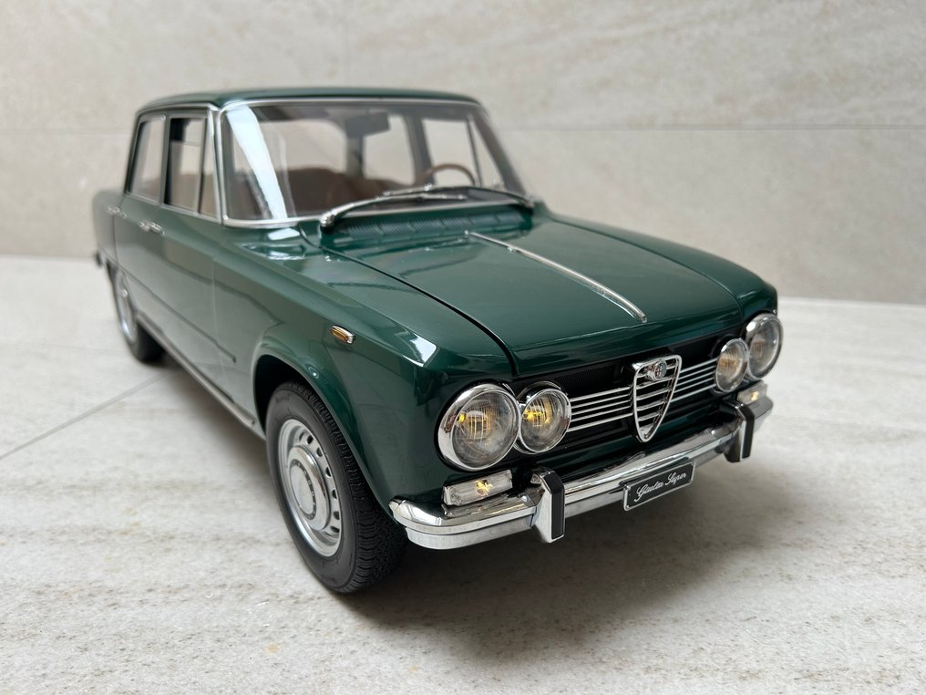 Hachette 1:8 - Modelbil - Alfa Romeo Giulia Super #1.0
