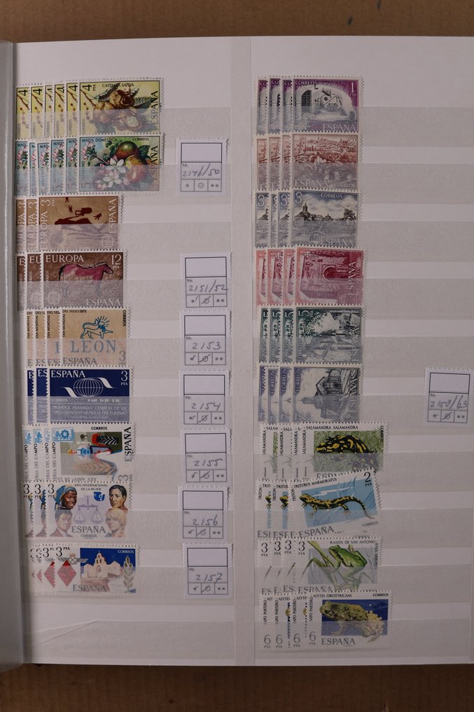 Spanien 1967/1995 - Vorrat in 2 Lagerbüchern, eines davon in Luxus Importa. #4.3