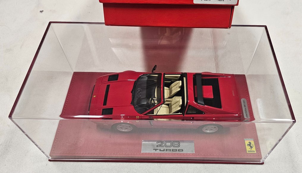 BBR 1:18 - Modell sportsbil - Ferrari 208 GTS Turbo 1983 Rosso Corsa n.41/499 - BBR #3.2