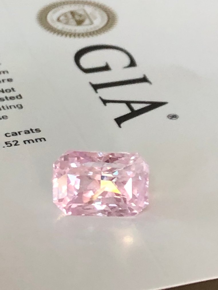 1 pcs  粉色 蓝宝石  - 6.07 ct - 美国宝石研究院（GIA） #3.2