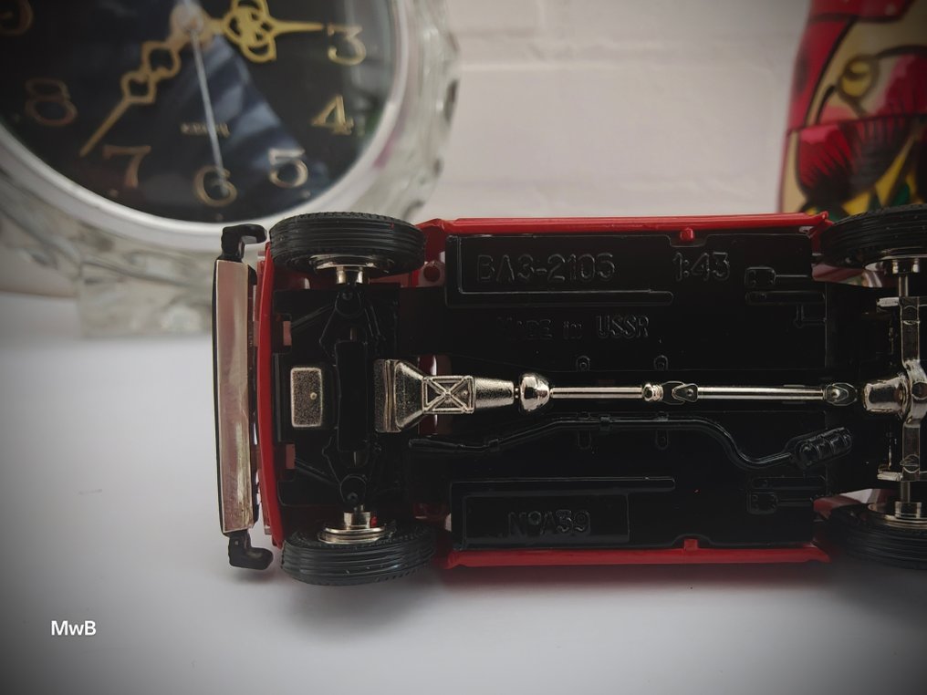 tantal / novoexport 1:43 - 模型汽车 - Lada 2105 - A39 #3.2