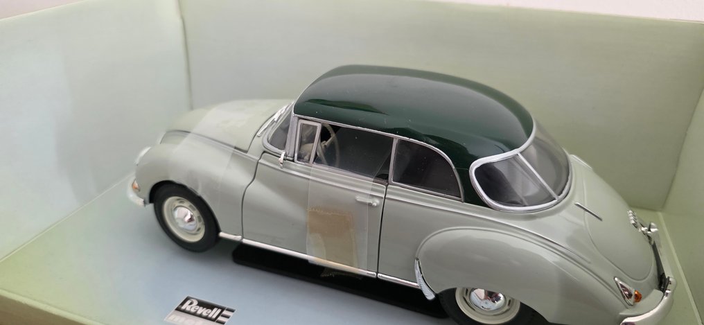 Revell 1:18 - Modelbil - Audi Auto Union 1000 S Coupé #4.3
