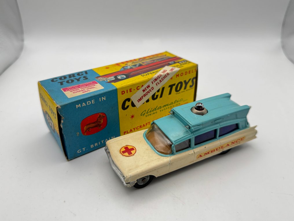 Corgi - Αυτοκίνητο μοντελισμού - 437, Superior Ambulance on Cadillac Chassis - Χωρίς ελάχιστη τιμή εκχώρησης #1.0