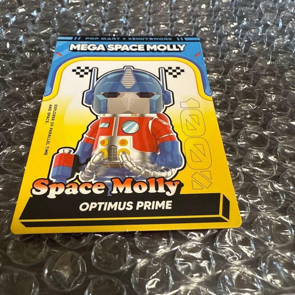 POP MART - Kenny Wong (Molly) - Figure - Mega Space Molly 100% – Optimus Prime (Transformers Collaboration) - ABS / PVC #3.2