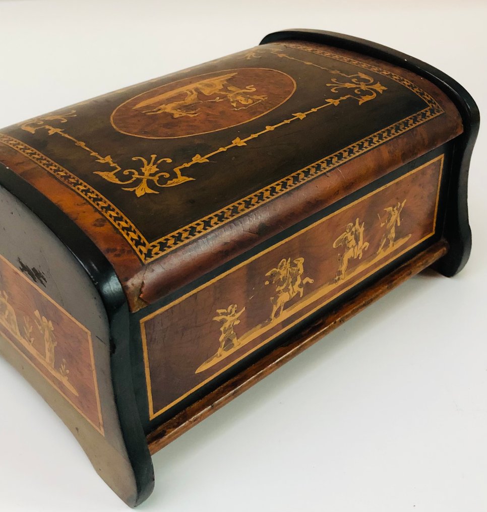 Szkatułka na biżuterię - Orzech #4.3