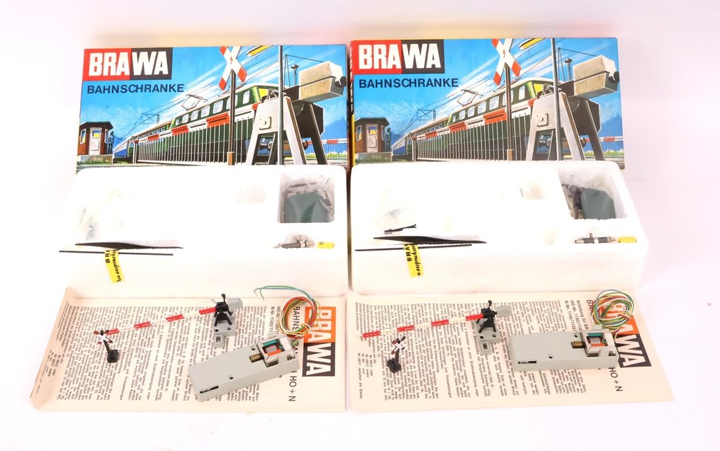 Brawa H0 - 1190 - Electronică (2) - Două bariere de cale ferată, electrice. #1.0