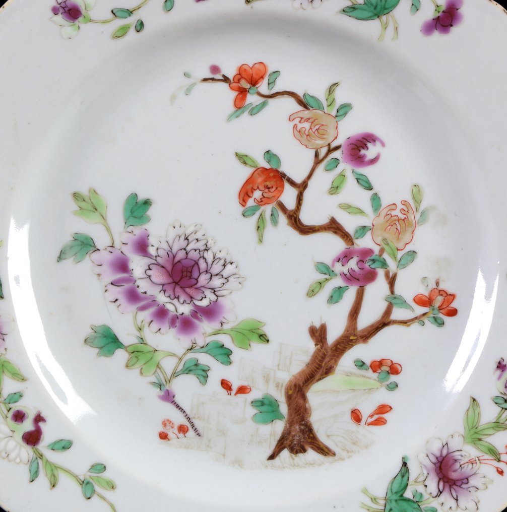 一只粉彩花形盘子 - 瓷 - 中国 - 清朝（大清），乾隆时期（1735-1796，乾隆），18世纪 #4.3