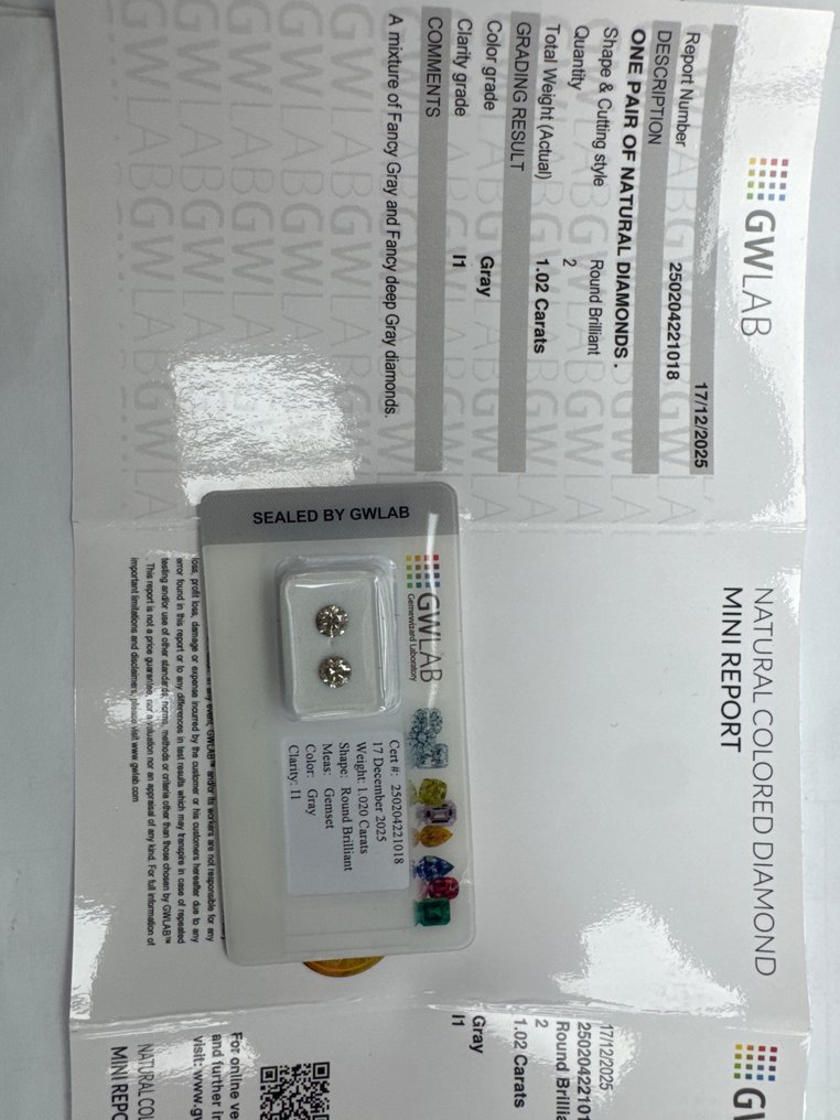 χωρίς τιμή ασφαλείας - 2 pcs Διαμάντι  (Φυσικού χρώματος)  - 1.02 ct - Στρογγυλό Γκρίζο - I1 - Gemewizard Gemological Laboratory (GWLab) #1.0