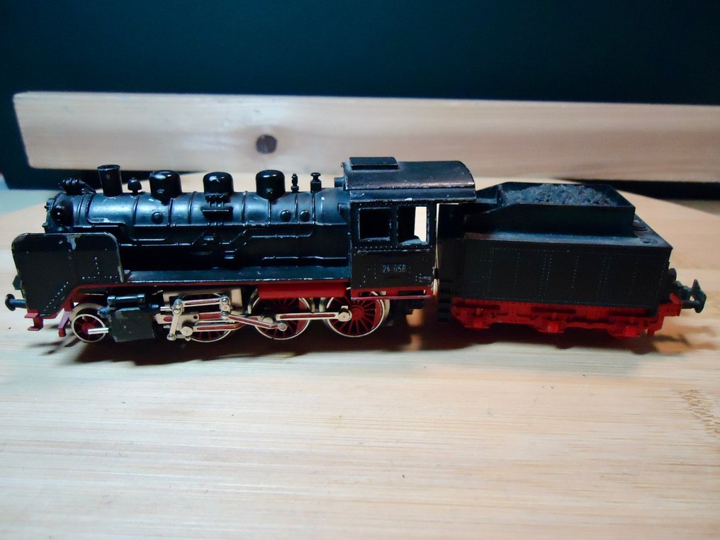 Trix Express H0 - 2202/23863/33467/33508 - 模型火車 (4) - 牵引机车 Br 24 及 3 辆货车 - DB #2.1