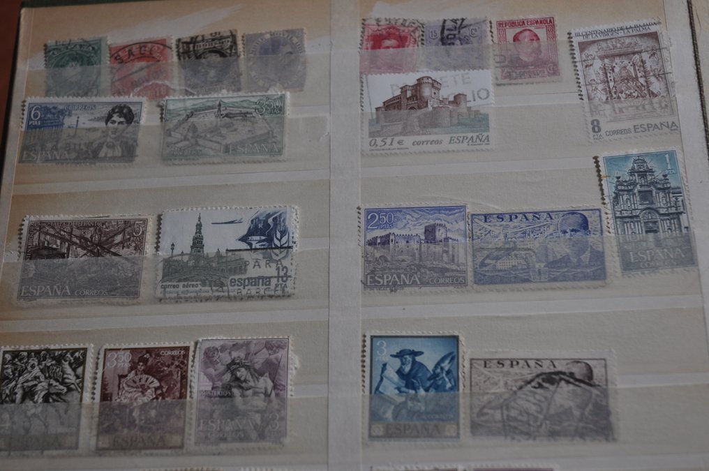 Κόσμος  - Ανταλλαγή με διάφορες χώρες σε μια στοίβα βιβλίων συλλογής (216 φωτογραφίες). #2.1