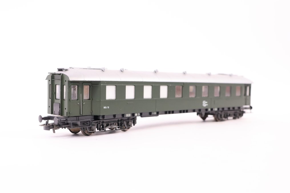 Liliput H0轨 - 28594 - 模型火车客运车厢 (1) - 工作车 910/11 - NMBS #3.2