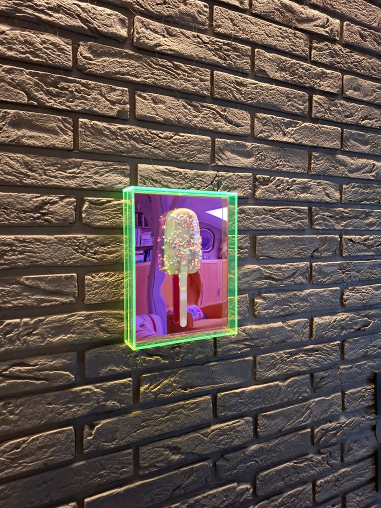 ELEMENTAL - Neon Ice Cream - Mirror edition #3.2