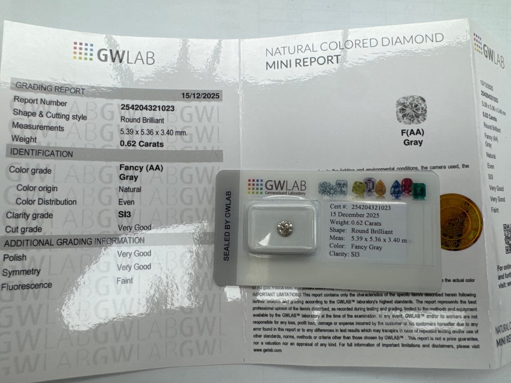 没有保留价 - 1 pcs 钻石  (天然色彩的)  - 0.62 ct - 圆形 - Fancy 灰色 - SI2 微内三含级 - Gemewizard宝石实验室（GWLab） #3.2