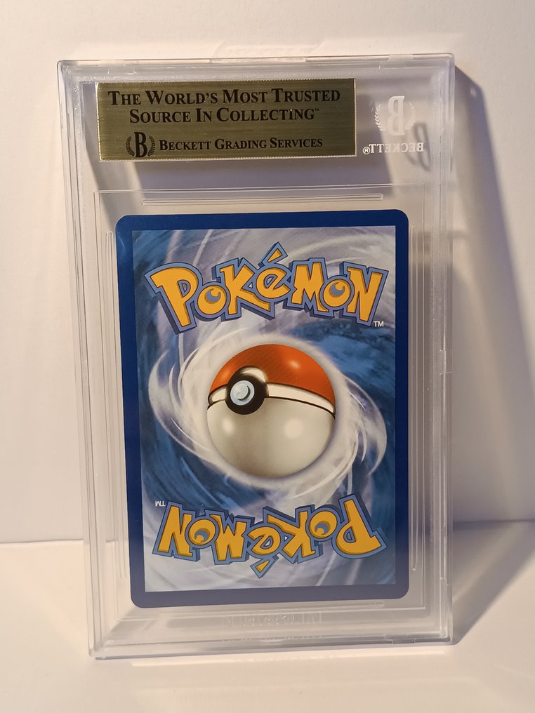 Pokémon - 1 Graded card - Léviator - Beckett 9.5 - Sword & Shield - Celebrations #1.0