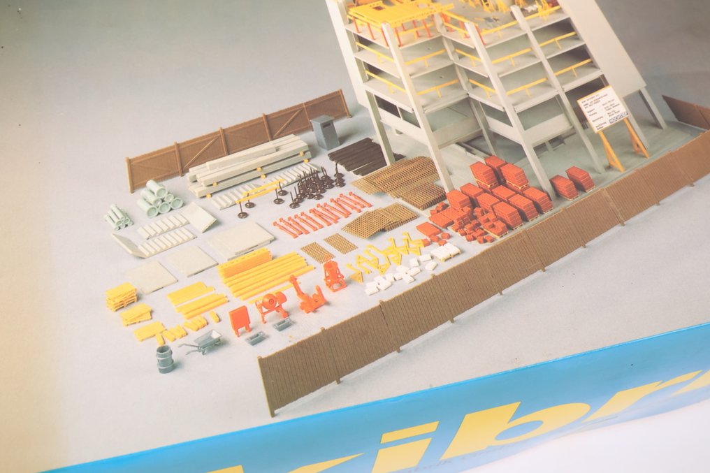 Kibri H0 - 8224/8226 - 模型火車建造工具 (2) - 在建的公寓建筑套件和建筑材料 #3.2