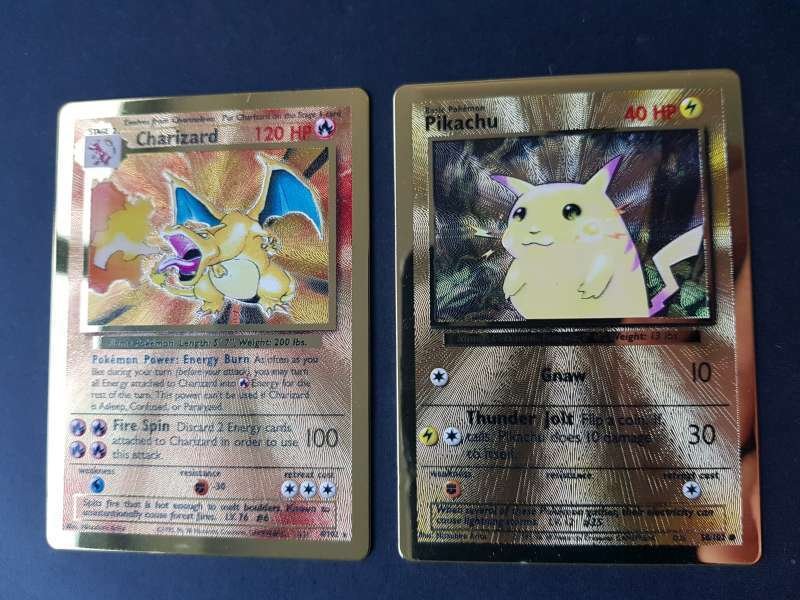 Pokémon - 2 Card - Pokemon celebrations gold Charizard &Pikachu #1.0