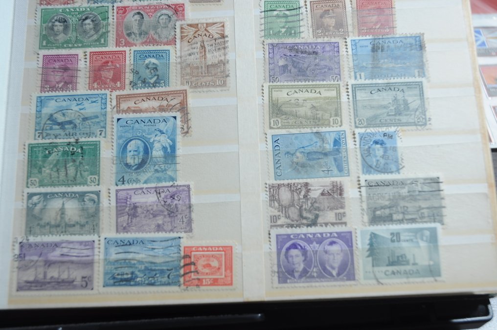 加拿大  - 从经典收藏中整理一堆存放照片的书籍（185 张照片） #3.2