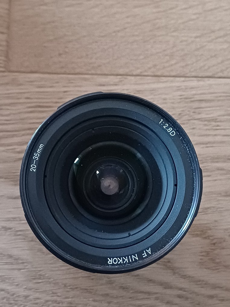 Nikon AF Nikkor 2,8/20-35mm D | Φακός μεταβλητής εστίασης #2.1