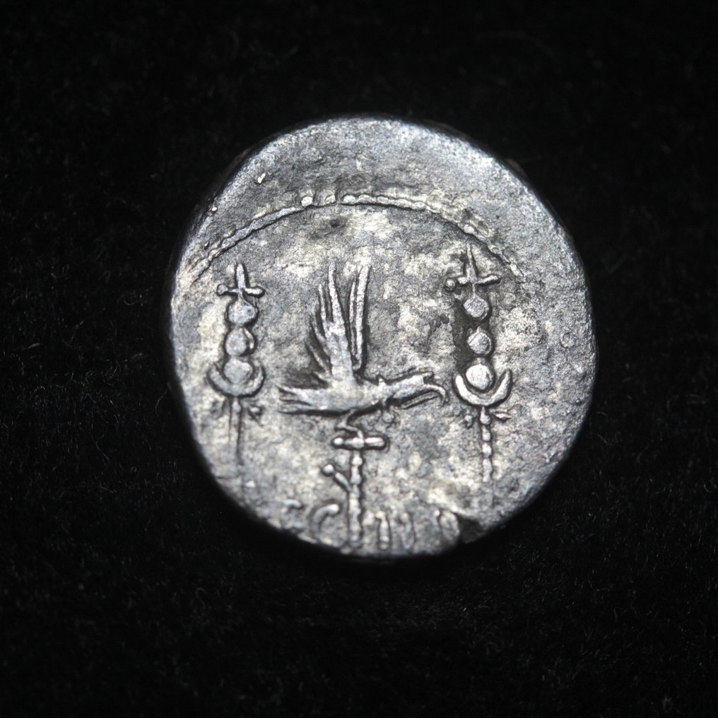 Ρωμαϊκή Αυτοκρατορία. Mark Antony. Denarius 32-31 BC. Galley / Legionary Eagle  (χωρίς τιμή ασφαλείας) #1.0