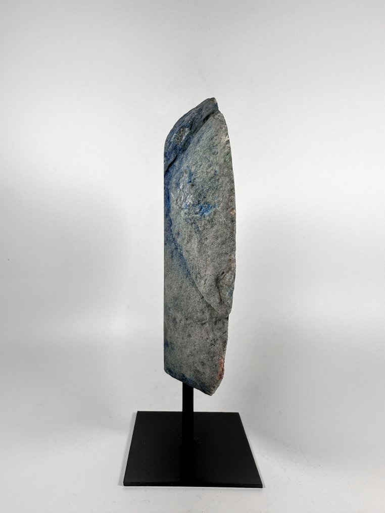 玛瑙配岩晶晶簇，放置在底座上 晶洞 - 高度: 180 mm - 闊度: 150 mm- 1014 g #4.3