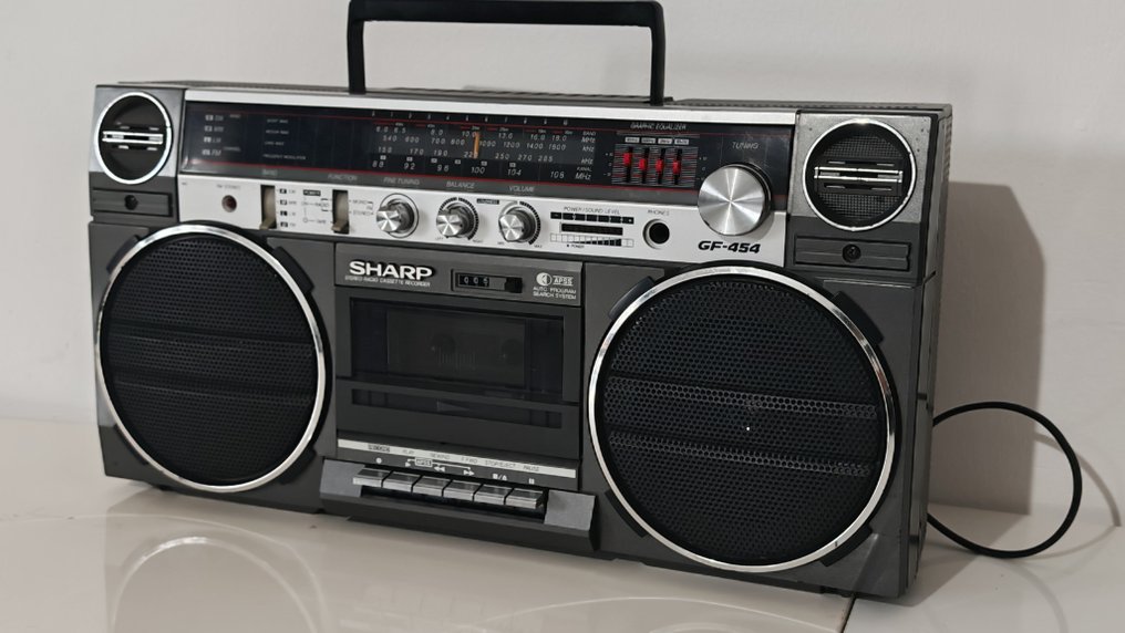 Sharp - GF 454 Portable cassette player #2.1