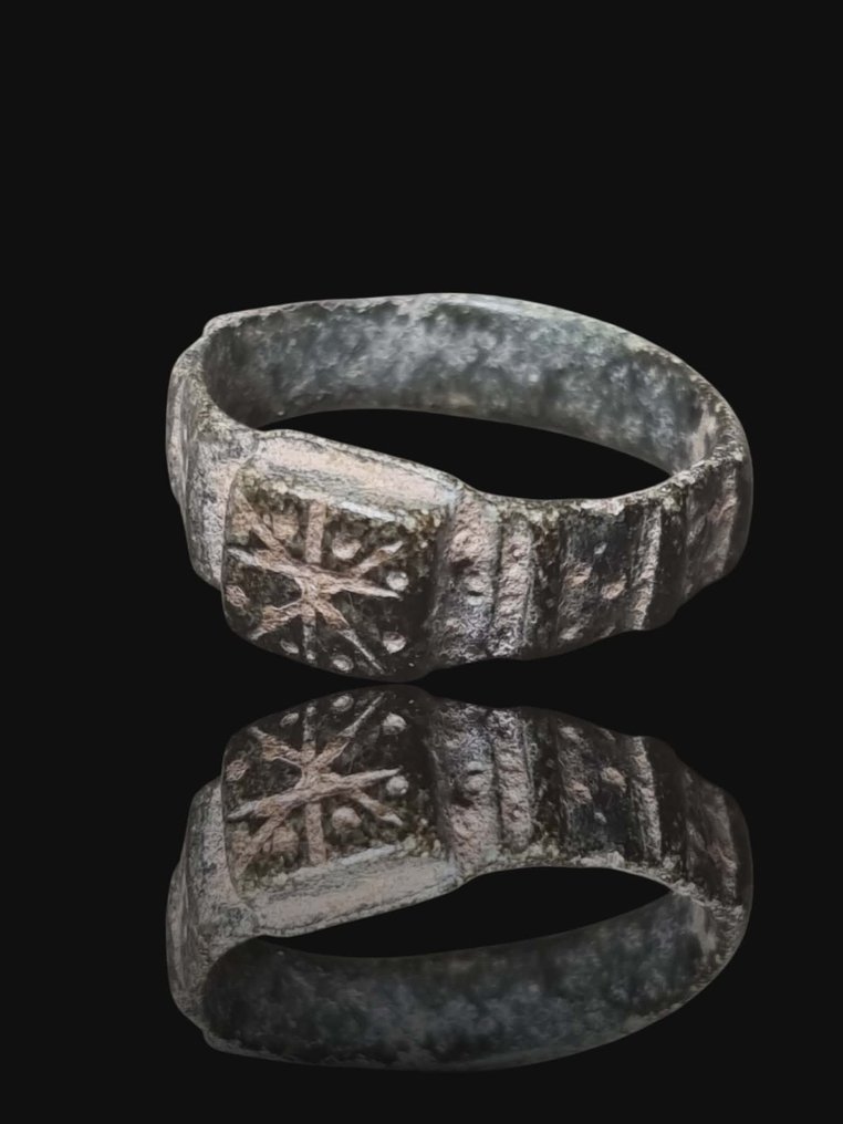 中世纪，十字军时代 令人惊叹且罕见的军事封印 戒指  (没有保留价) #1.0