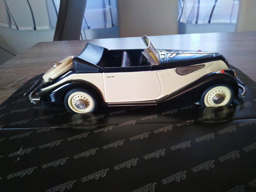 Schuco - BMW 327 Cabrio, Boxed - Trekk-opp blikkbil - 1990-1999 - Tyskland #3.2