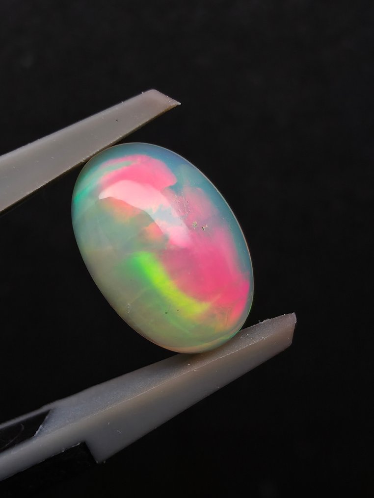 1.57克拉天然白色欧泊 弧面形 - 高度: 10.5 mm - 闊度: 7.1 mm- 0.31 g #4.3