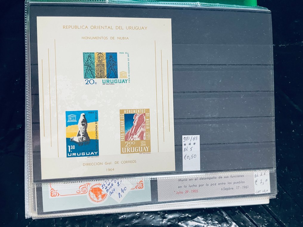 Monde  - Collection / Chercheur mondial #2.1