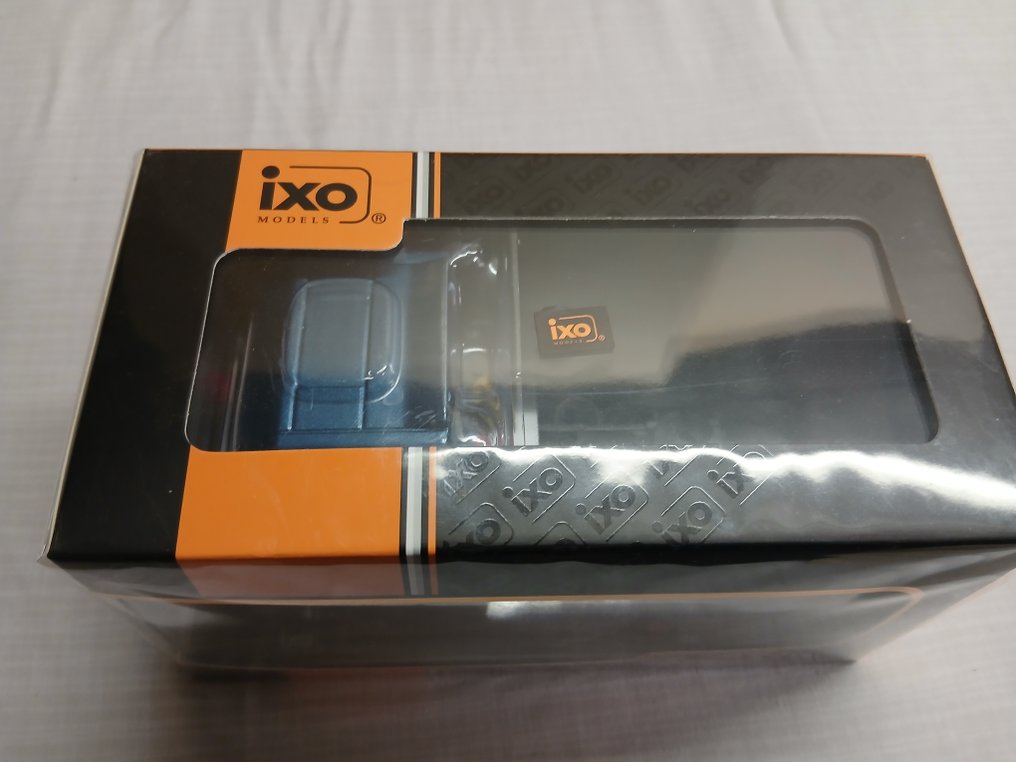 IXO 1:43 - 模型卡车 - Renault Magnum #4.3