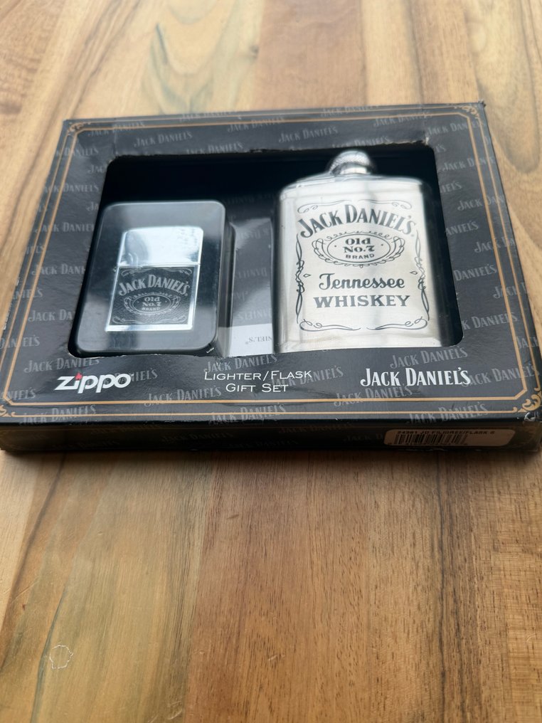 Zippo - χωρίς τιμή ασφαλείας - Αναπτήρας τσέπης - Χάλυβας (ανοξείδωτος) #1.0