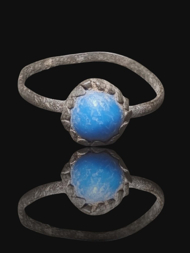 Nomaden Bronze, Betagende blå garnetsten barn Ring  (Ingen mindstepris) #1.0