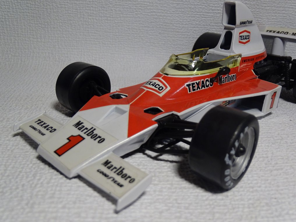 Polistil 1:16 - Modelauto - McLaren M23 - Emerson Fittipaldi #1.0