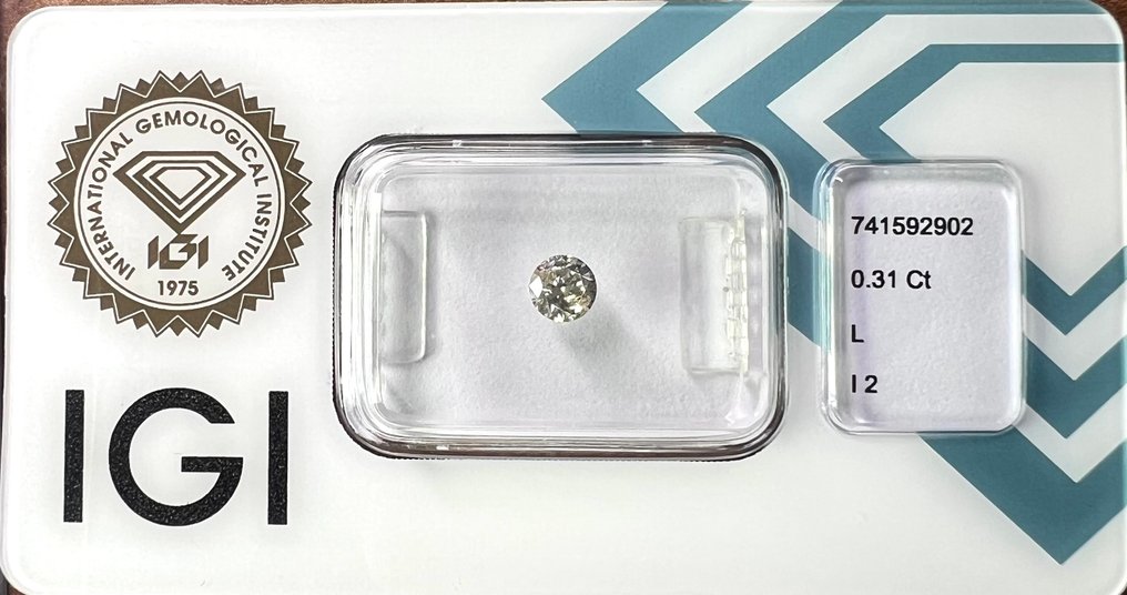 没有保留价 - 1 pcs 钻石 (天然) - 0.31 ct - 圆形 - L - I2 内含二级 - 国际宝石研究院(IGI) #2.1