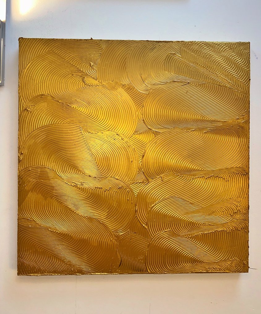 Sarah Schwarzl - Gold 0112 (Frame Included) #1.0